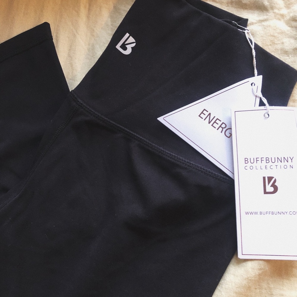 BUFFBUNNY LIVE CAPRI LEGGING